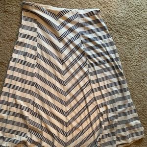 womens XL striped maxi skirt